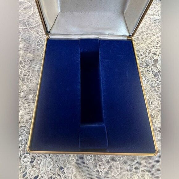 Andre Pailet 1970’s Vintage Hard Hinged Watch Box - Picture 2 of 8